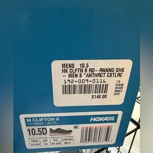 NEW Men’s Clifton 8 Hokas